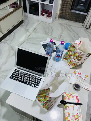 Laptop Apple MacBook Air 2017 8GB Intel Core I5 SSD 256GB