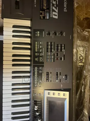 Roland G-70 Keyboard