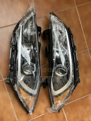 Hyundai Elantra 2017-2018 Headlight