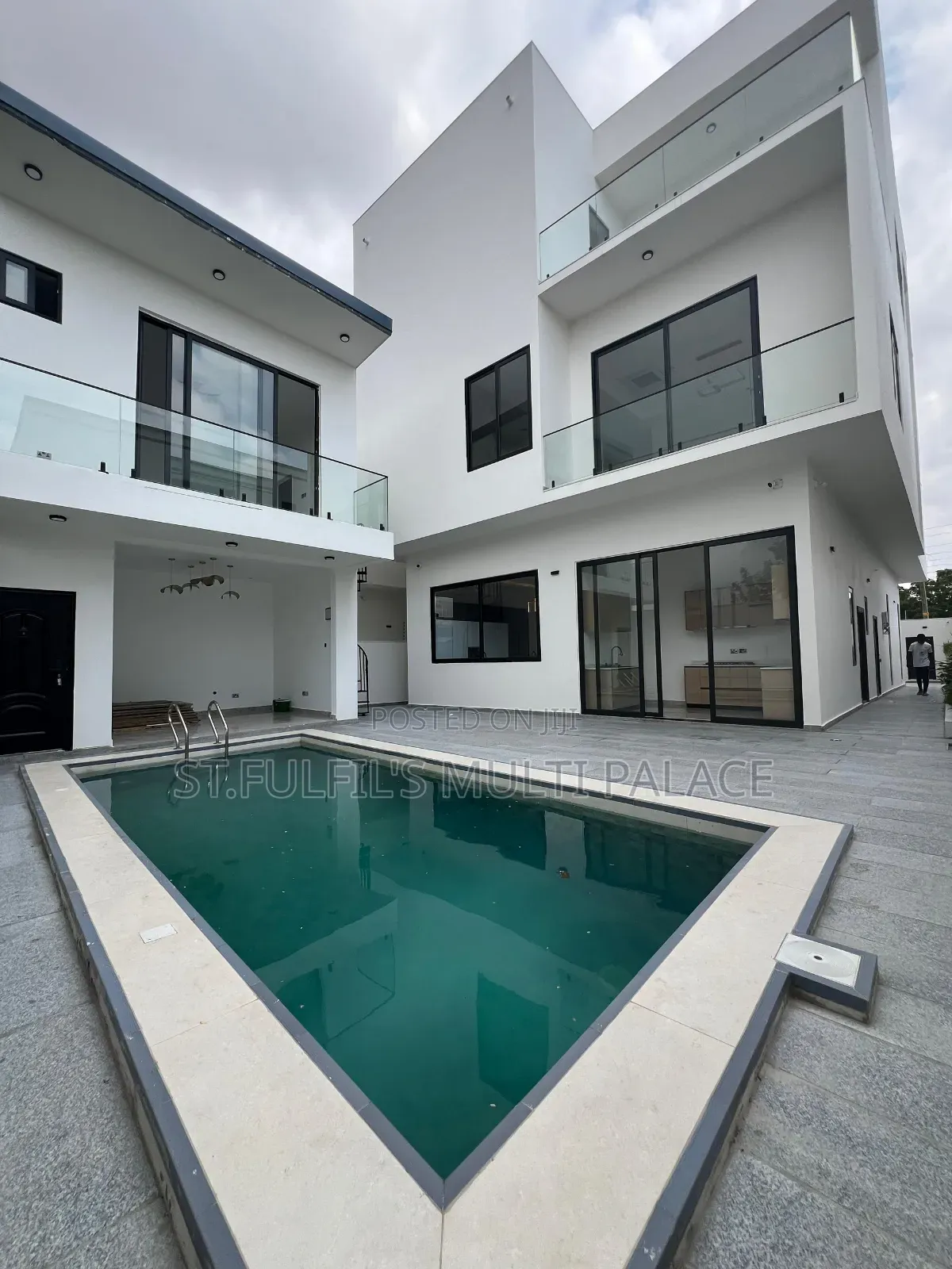 5bdrm House in East Legon Mempasem for sale
