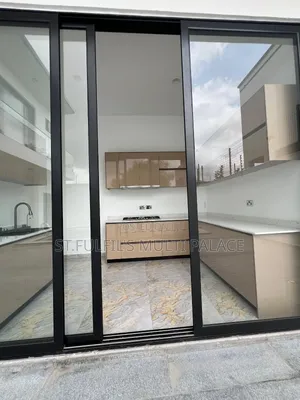 5bdrm House in East Legon Mempasem for sale