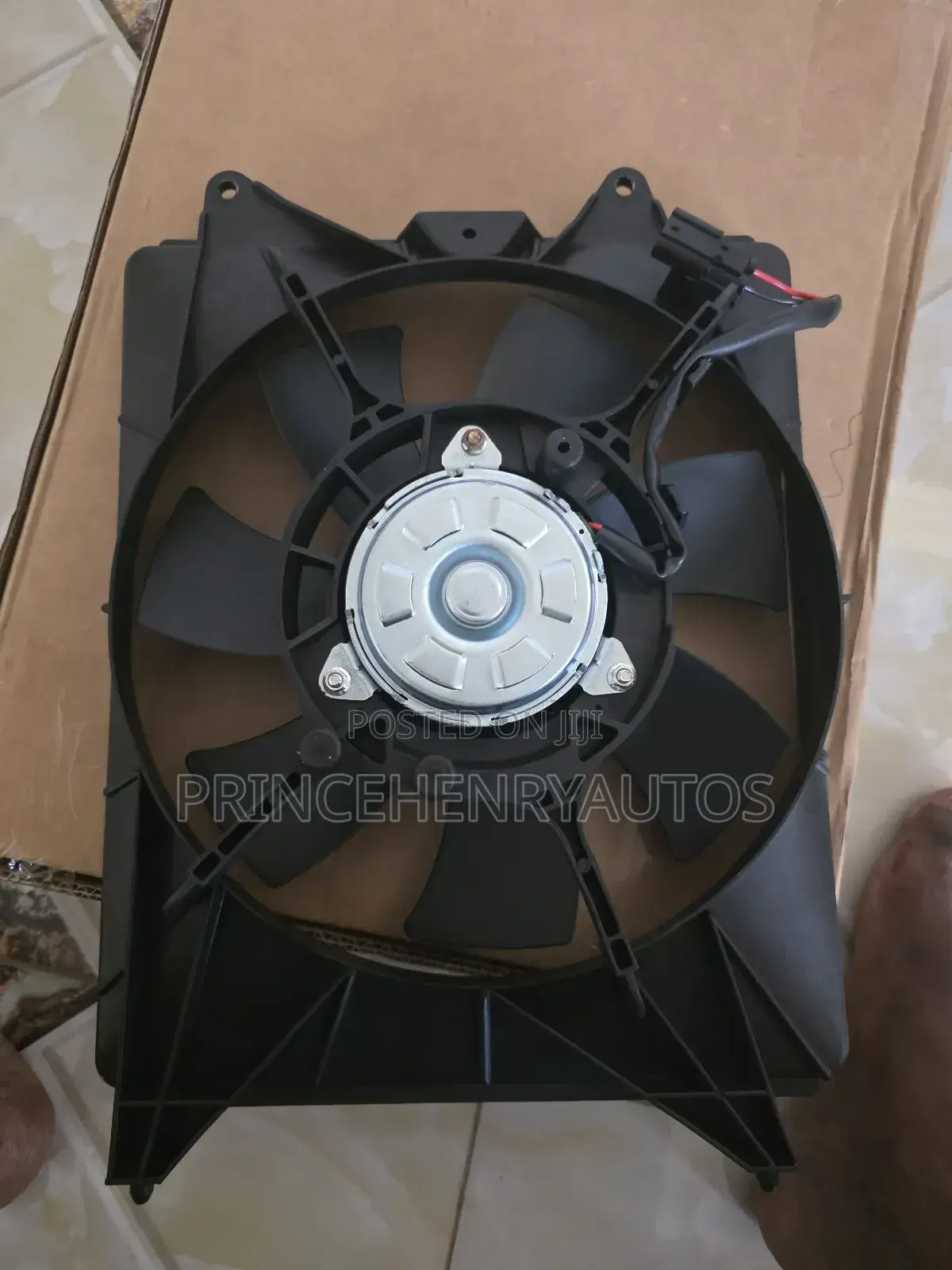 2016-2022 Honda HRV Condenser Fan 38615-50w-H01 Shroud Complete