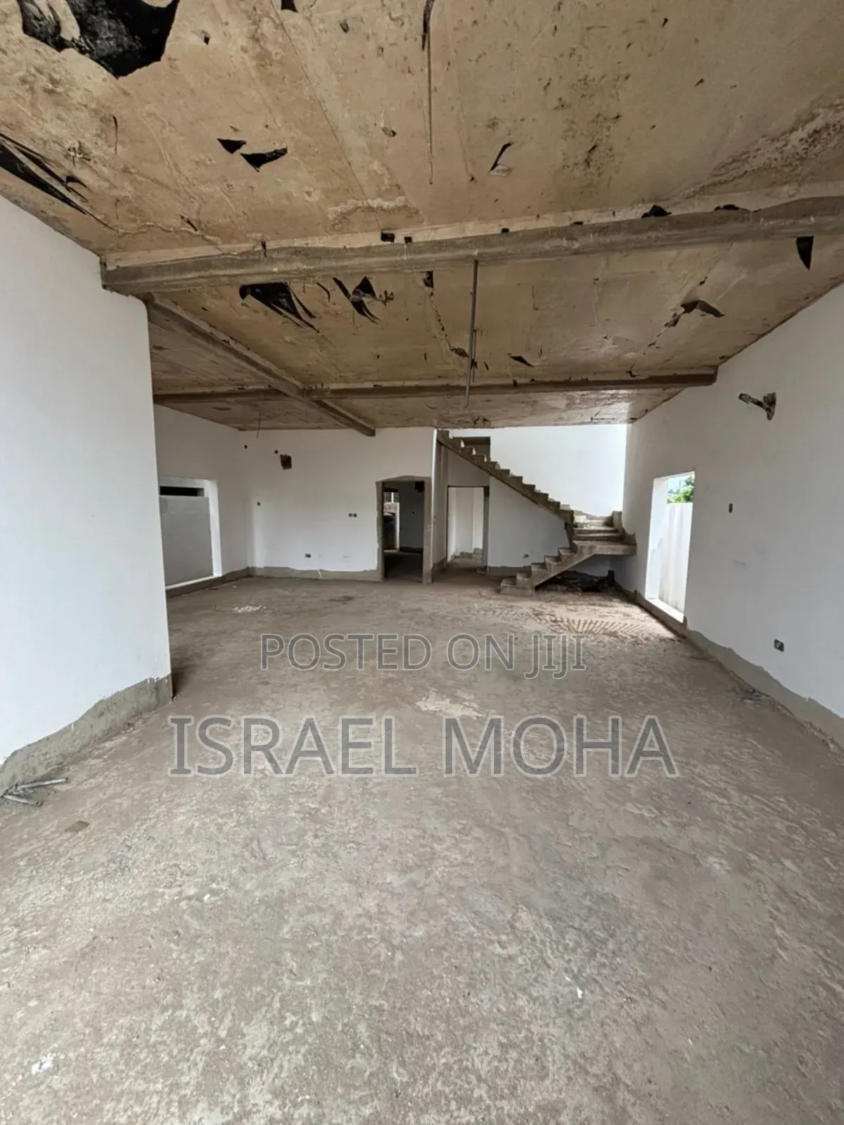 Eexecutive 5 Bedroom Duplex House for Sale at Oyarifa