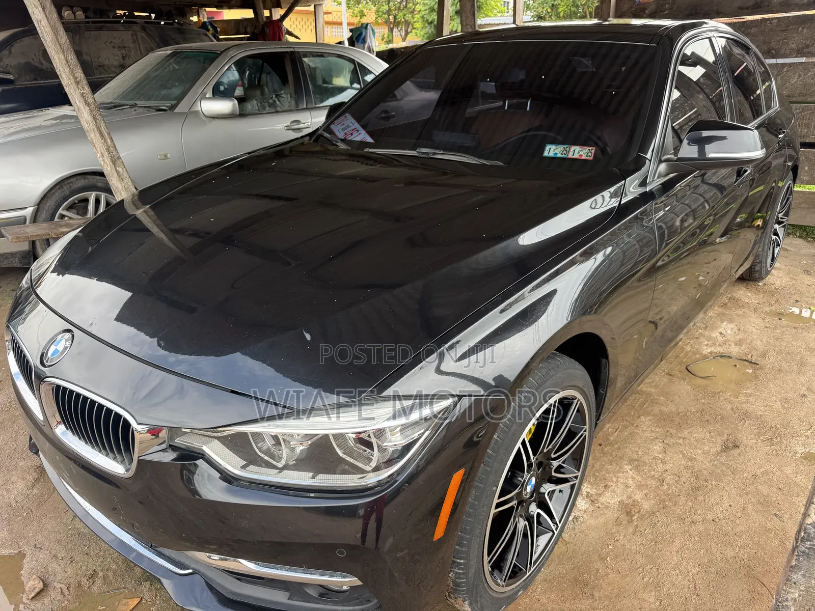 BMW 330i 2017 Black