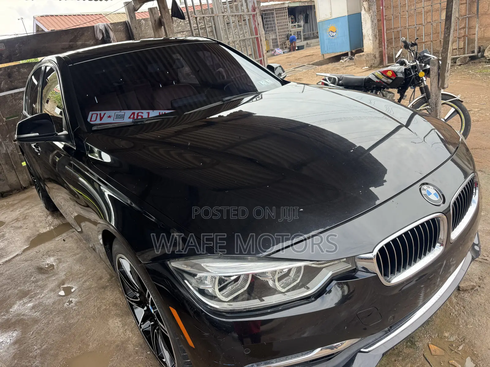 BMW 330i 2017 Black