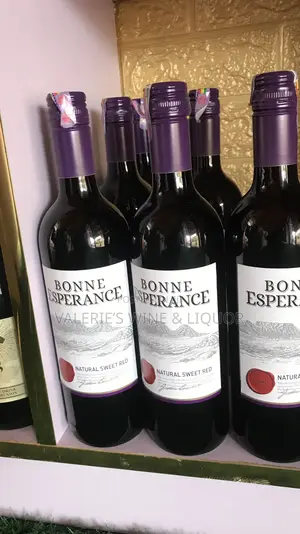 Bonne Esperace Natural Sweet Red Wine- 750 Ml