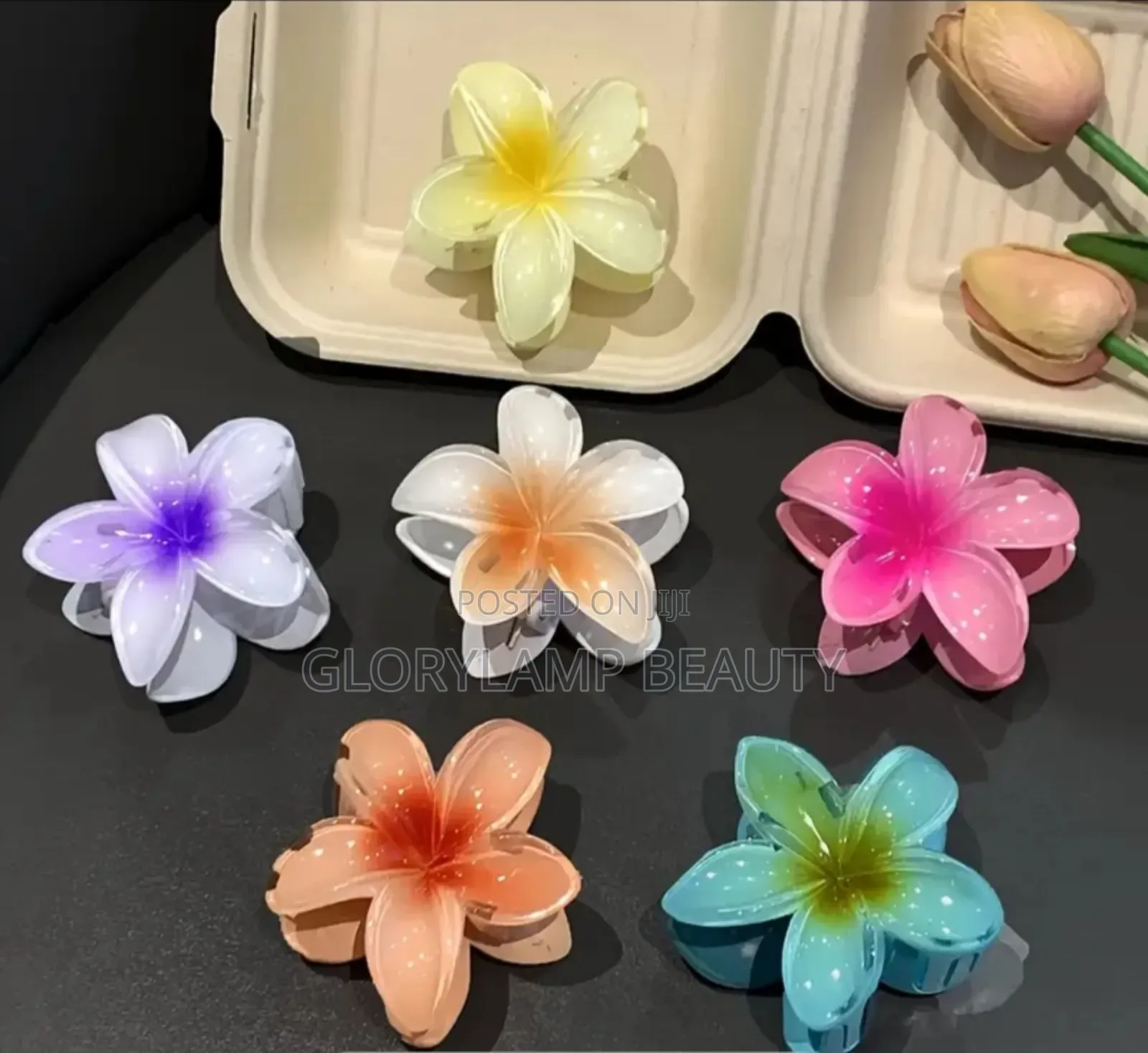 Colorful Flower Hair Claw Clip – Trendy Acrylic, Strong Grip