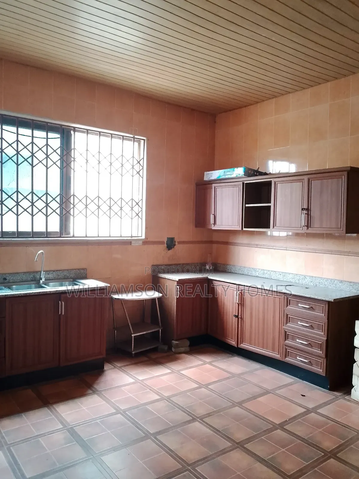 1bdrm Apartment in Hfc Estate Area, Spintex for rent