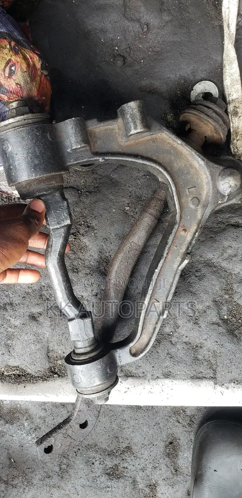 Toyota Fish Upper Arm