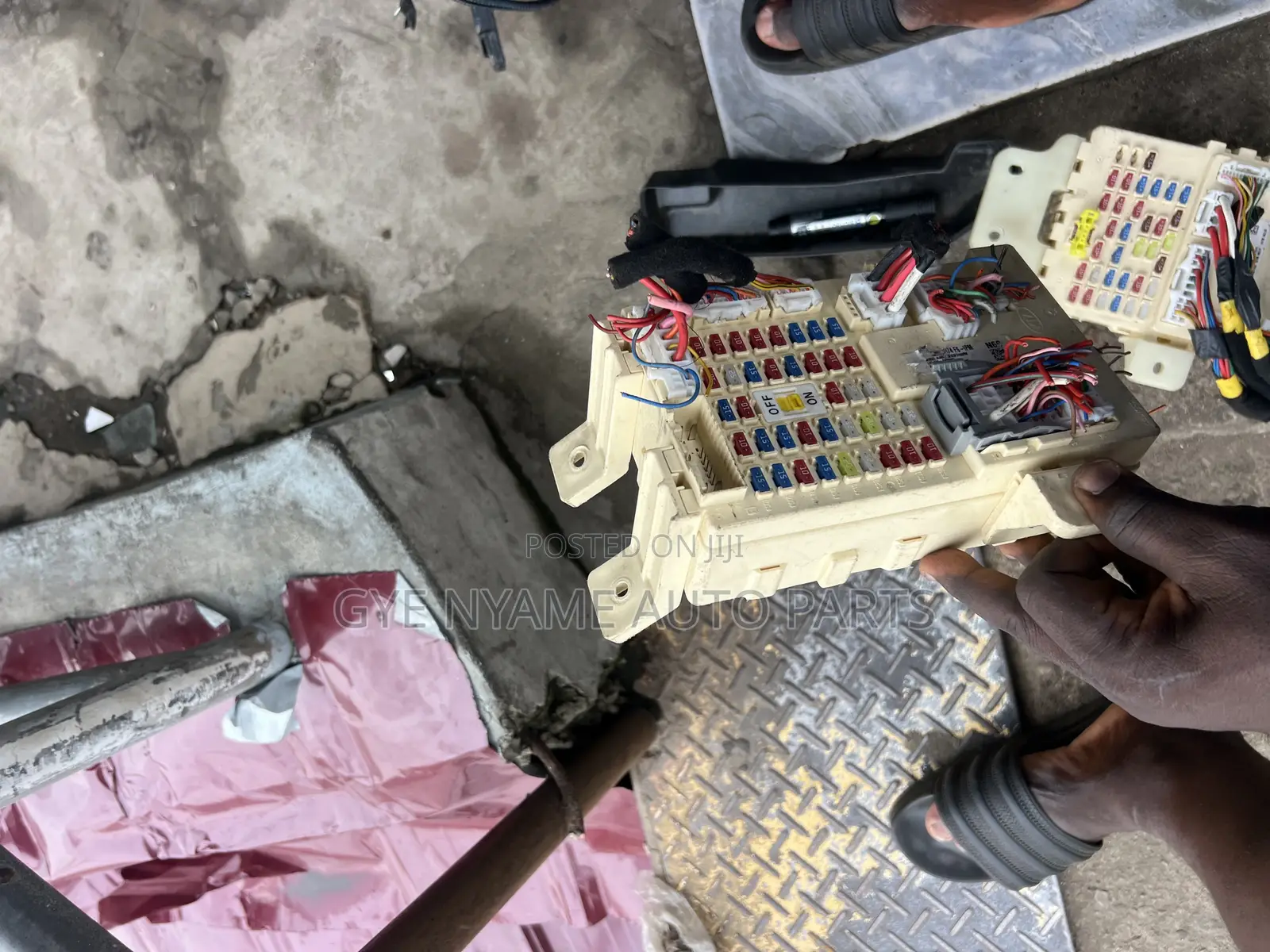 Hyundai Veloster Dashboard Fuse Box