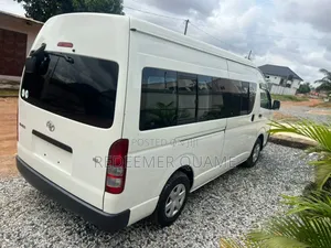Toyota HiAce 2012 White