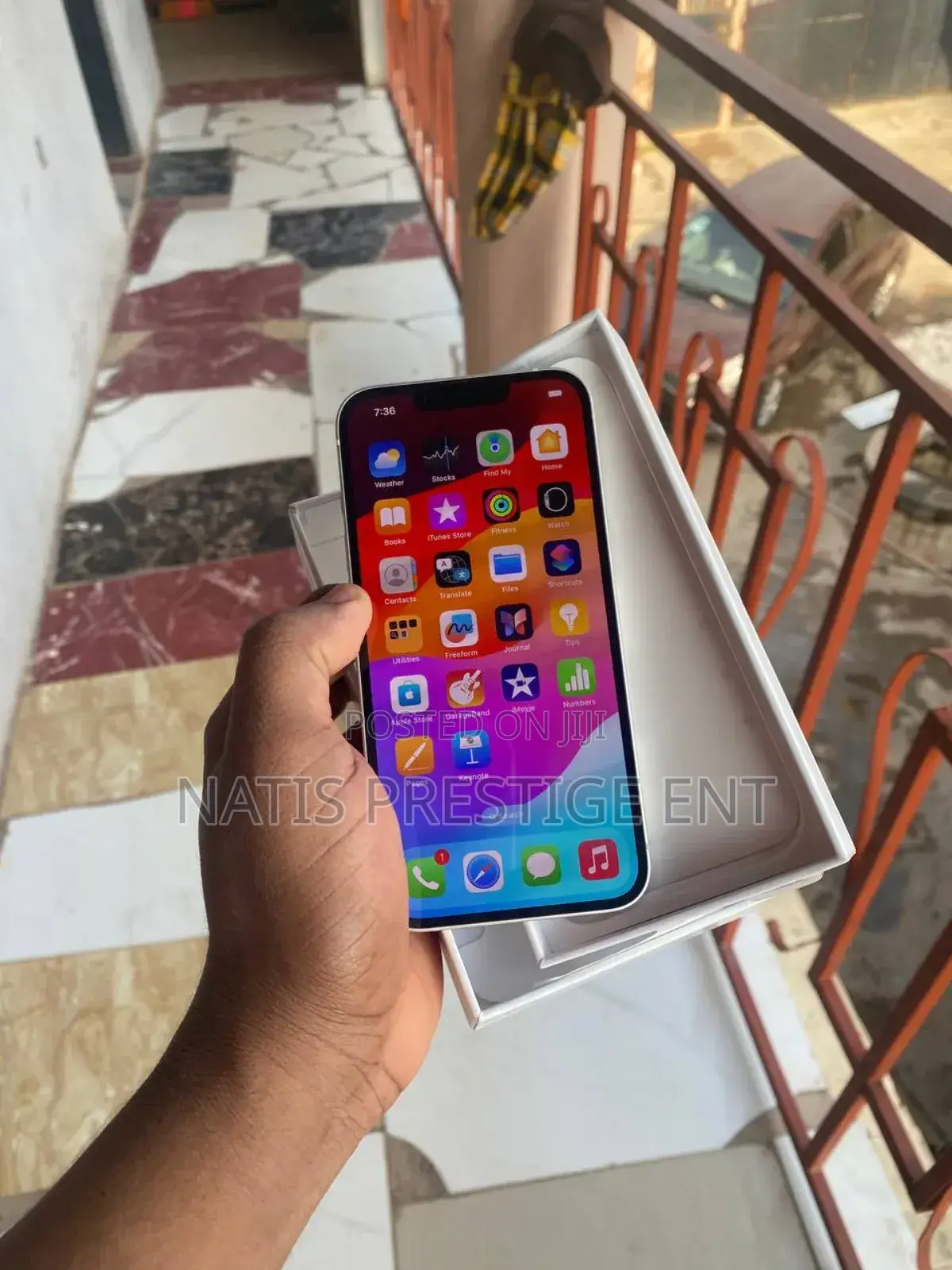 New Apple iPhone 14 256 GB Silver
