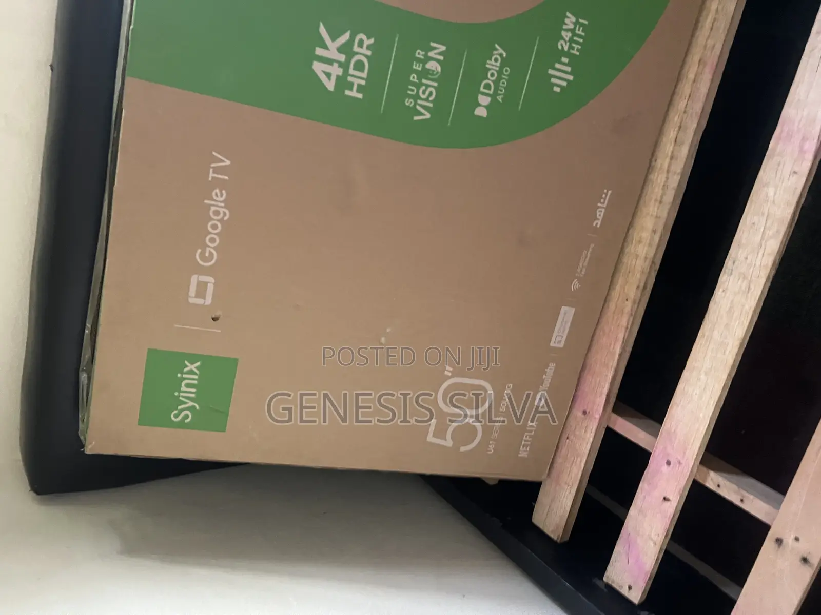 Synix Smart TV Almost New
