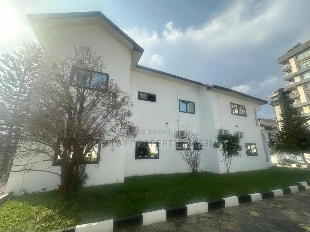 6bdrm House in Airport, Accra Metropolitan for rent