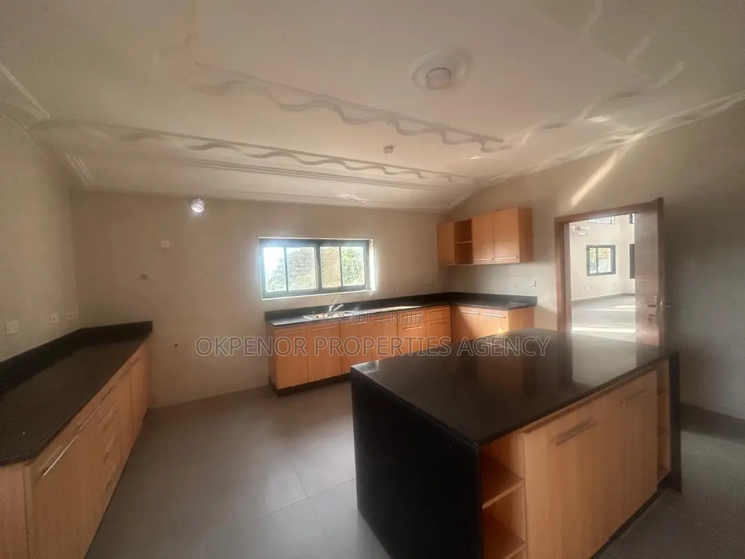 6bdrm House in Airport, Accra Metropolitan for rent