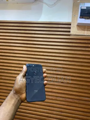 Apple iPhone 8 Plus 64 GB Black