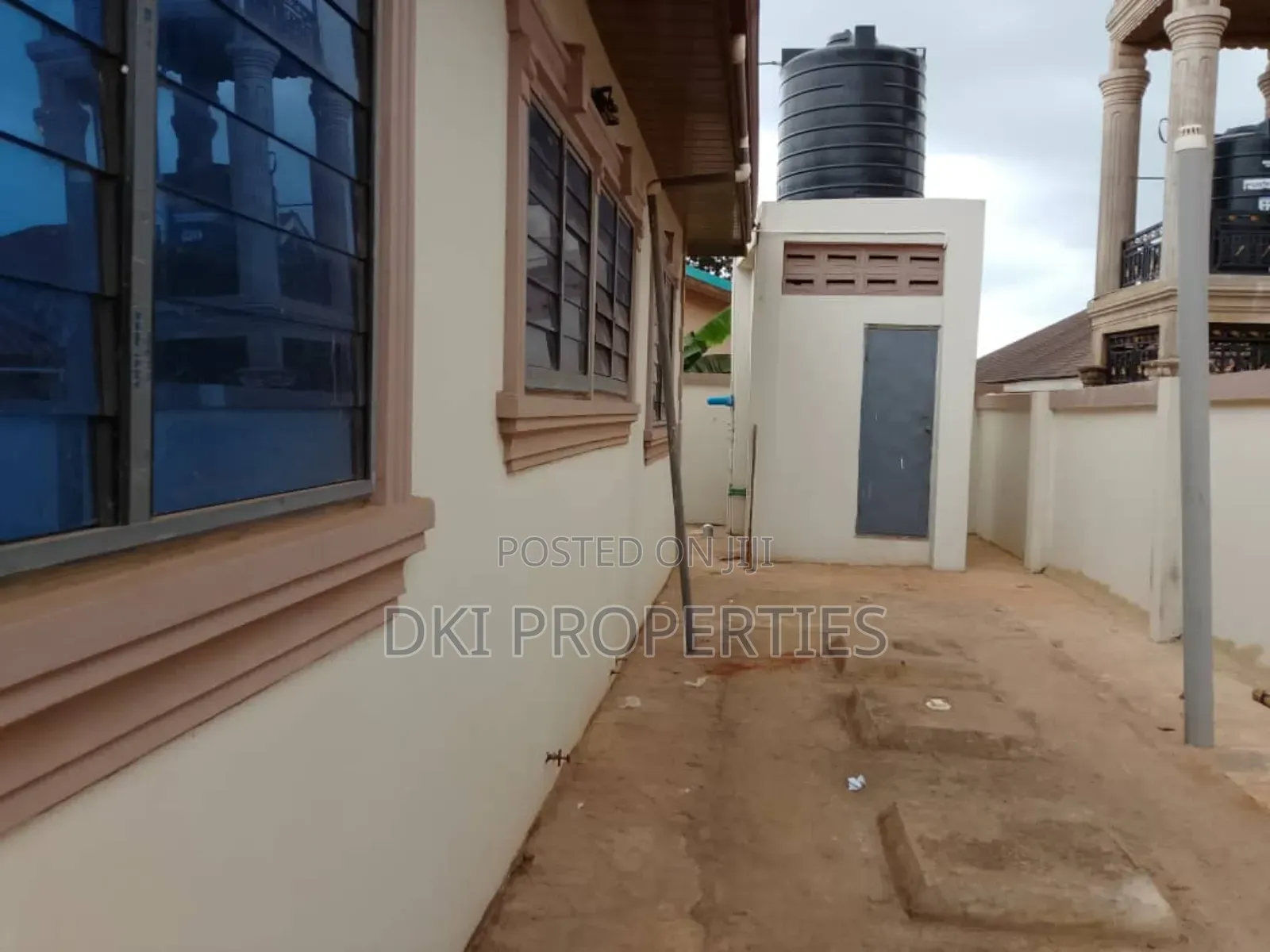 4bdrm House in Dki Properties, Malejor for rent