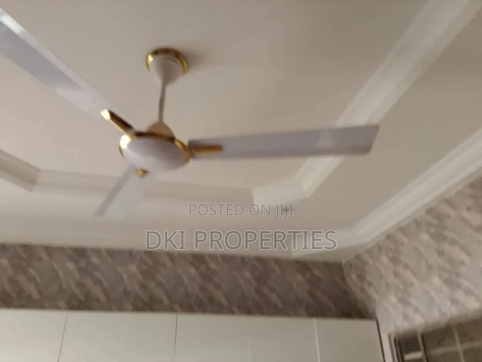 4bdrm House in Dki Properties, Malejor for rent