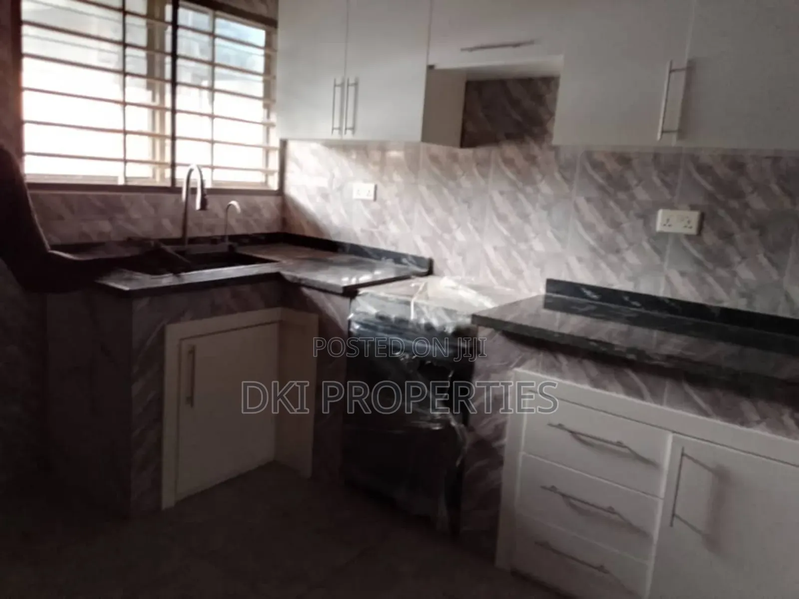 4bdrm House in Dki Properties, Malejor for rent