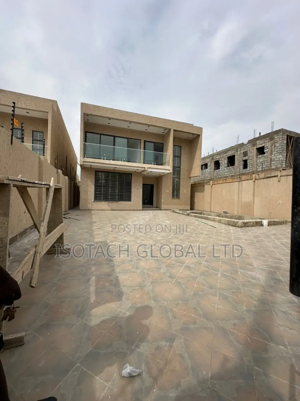 4bdrm House in East Legon for sale
