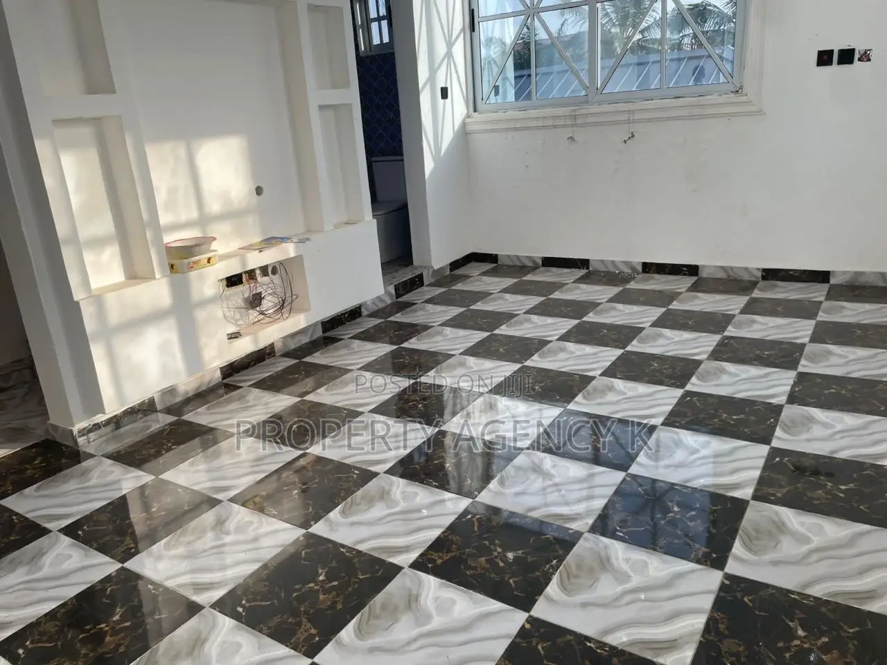 1bdrm Apartment in Kff, Toll Booth for rent