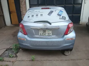 Toyota Vitz 2012 Blue