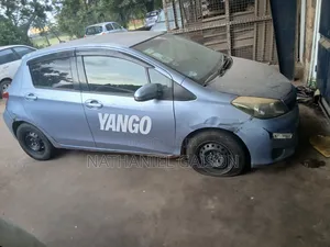 Toyota Vitz 2012 Blue