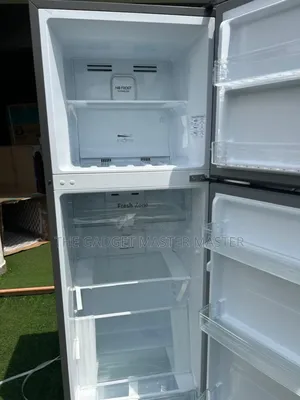 Hisense Top Mount Refrigerator Rt3n328nai