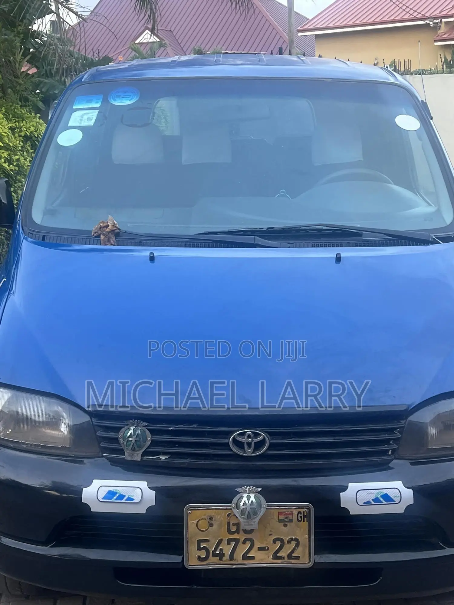 Toyota HiAce 2010 Blue