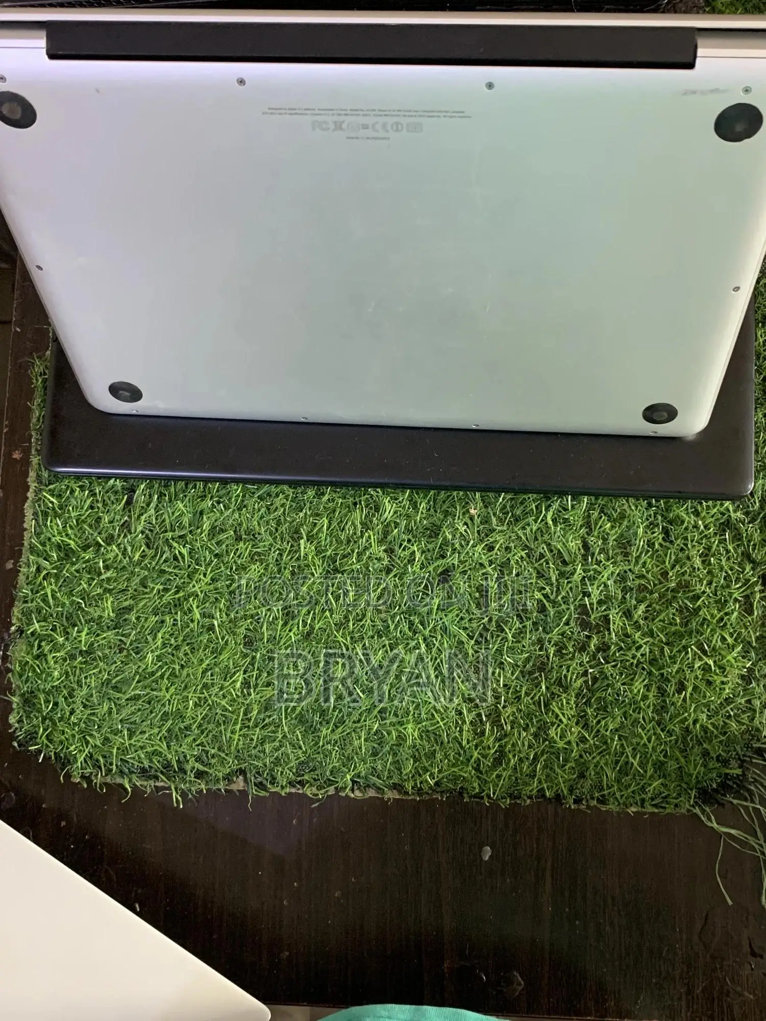 Laptop Apple MacBook Pro 2012 12GB Intel Core I5 SSHD+SSD 500GB