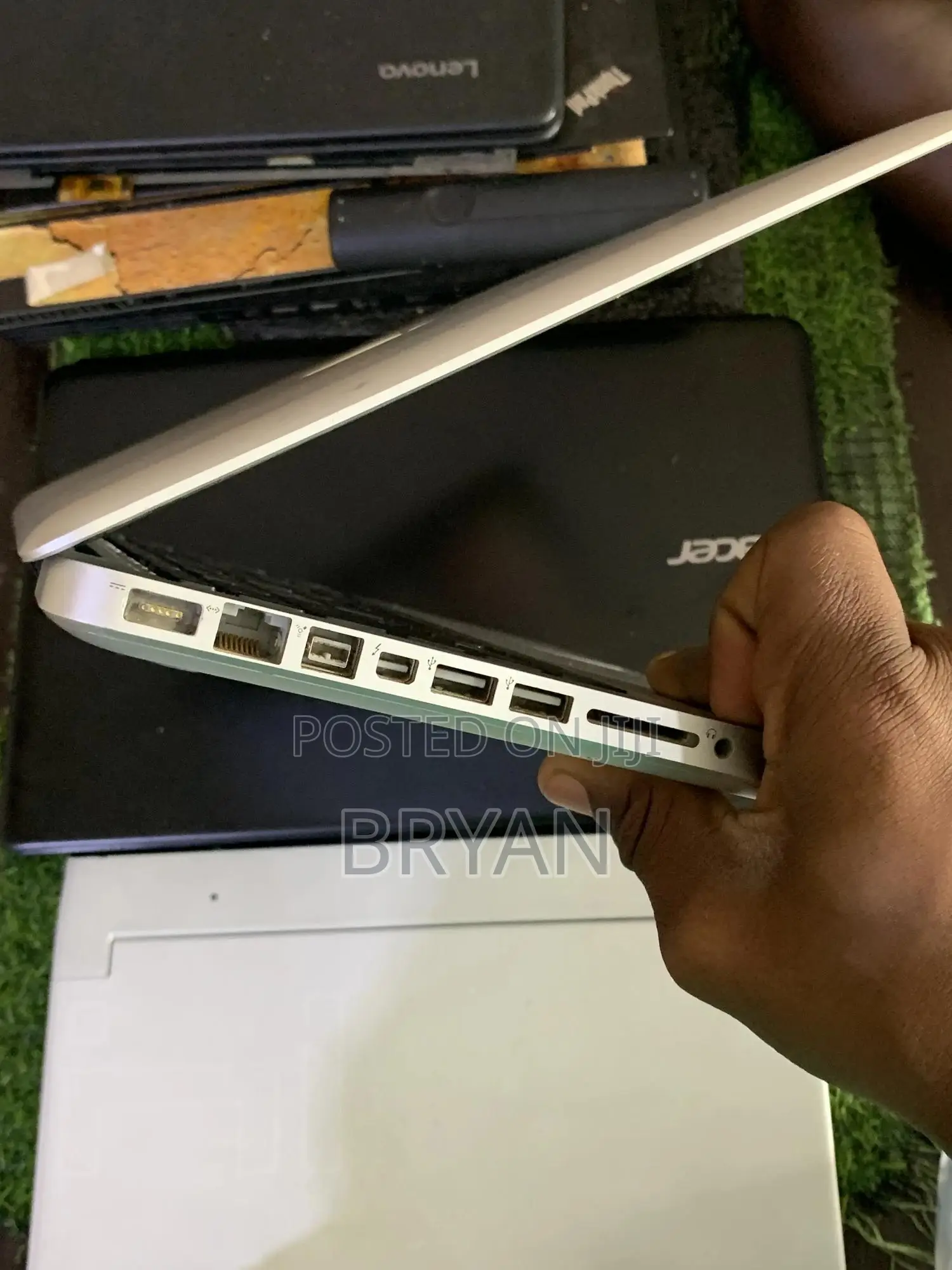 Laptop Apple MacBook Pro 2012 12GB Intel Core I5 SSHD+SSD 500GB
