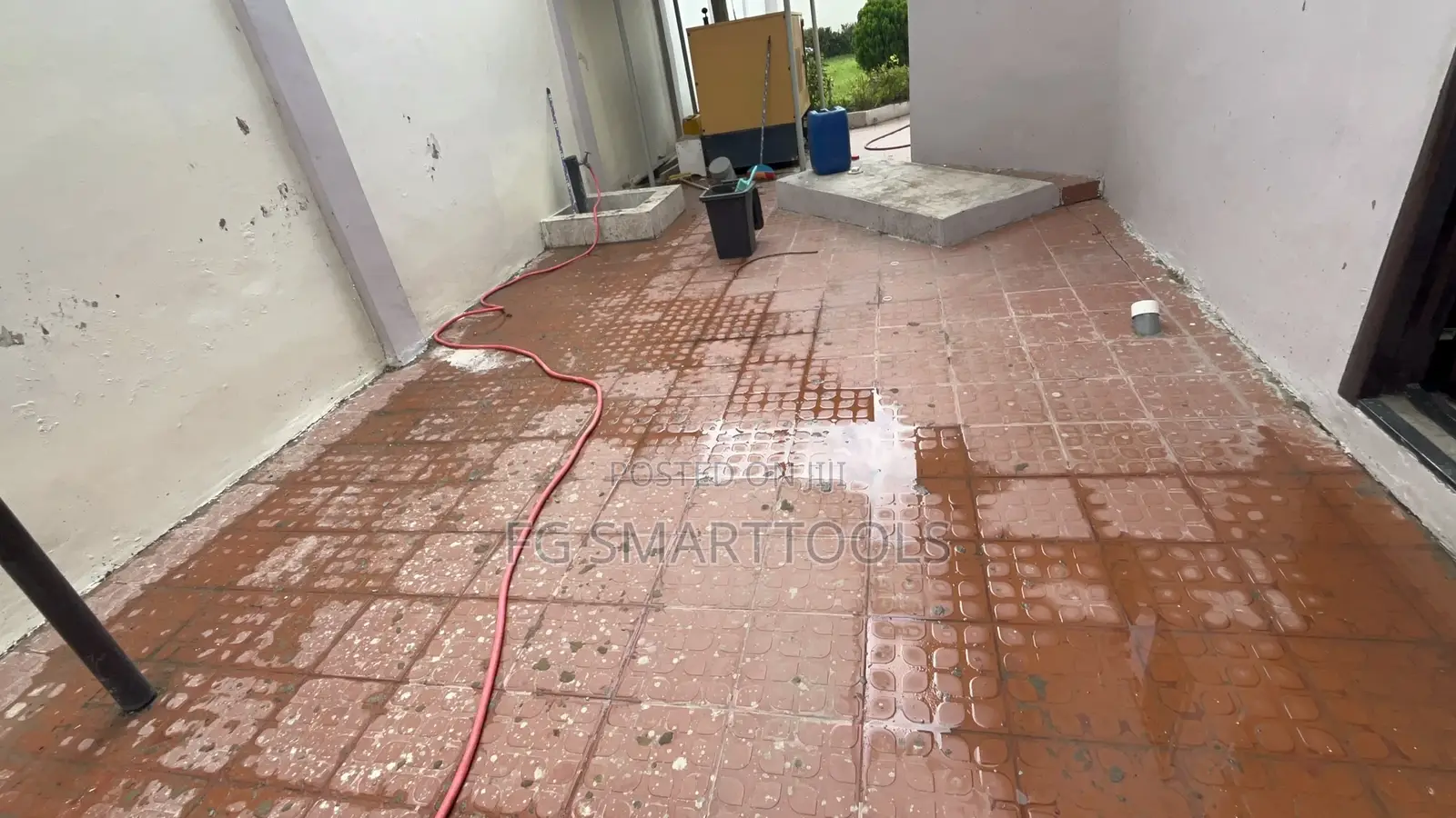 Compound Pressure Washing and Floor Cleaning