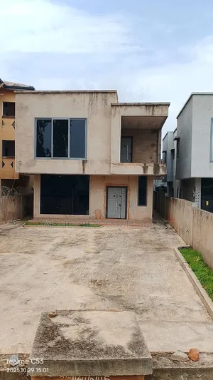 3bdrm House in Tiyumba Agency., West Legon for sale