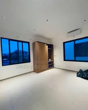 4bdrm Duplex in East Legon for sale