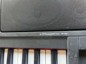 Yamaha Light Weighted 76 Keys Keyboard or Digital Piano