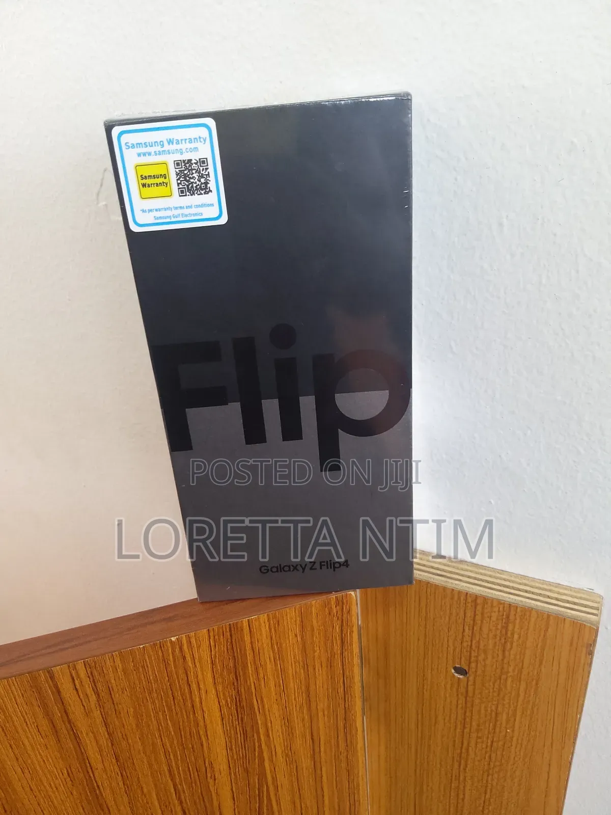New Samsung Galaxy Z Flip4 256 GB Black