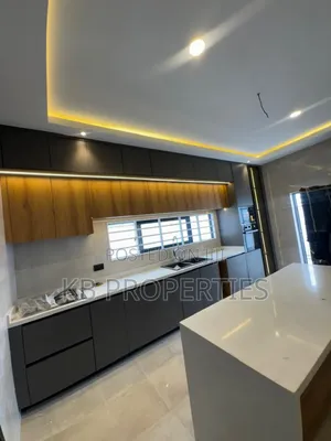 3bdrm House in Kb Properties, Spintex for sale