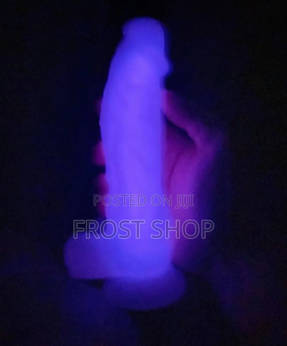 Glow in the Dark Dildo | Realistic Texture With Suction Cup