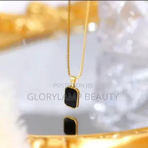 Elegant Unisex Rectangle Pendant Necklace