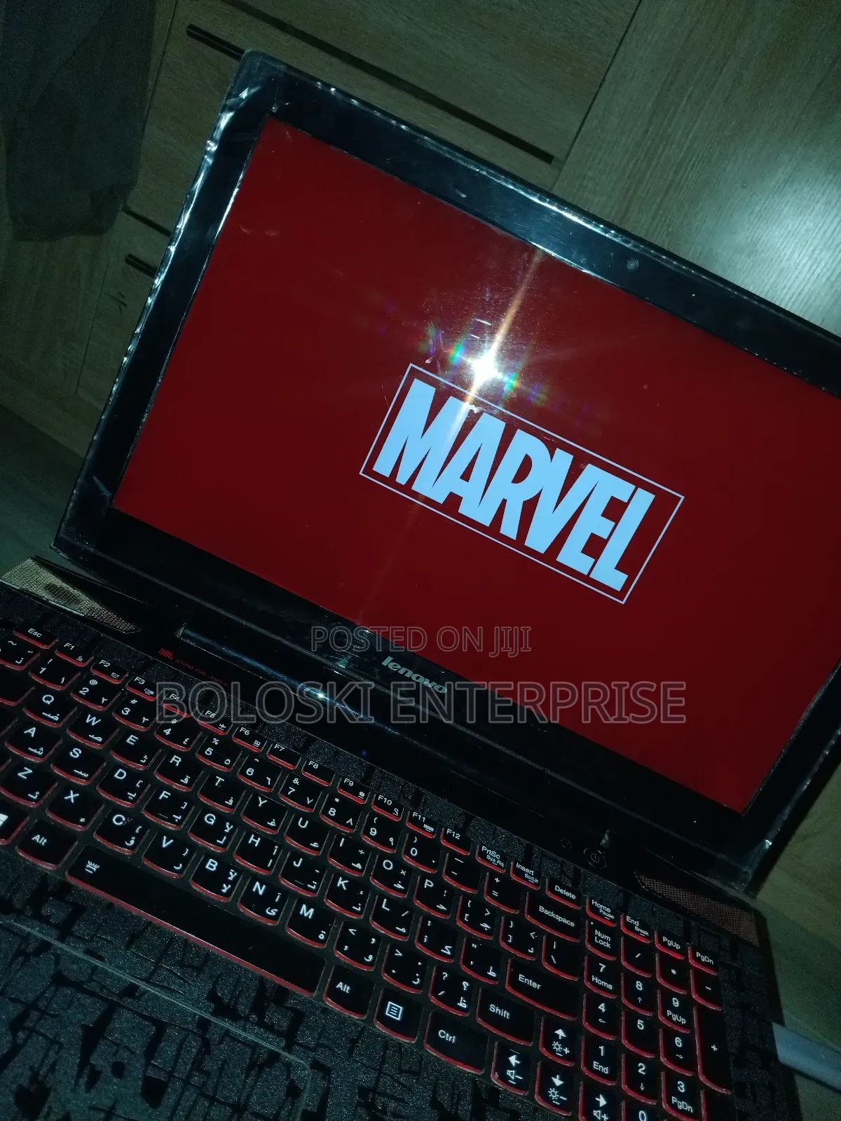 Laptop Lenovo Y50 8GB Intel Core i3 HDD+SSD 256GB
