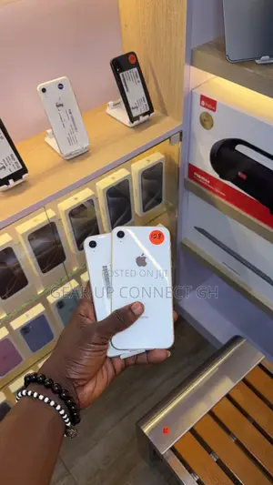 Apple iPhone XR 128 GB White
