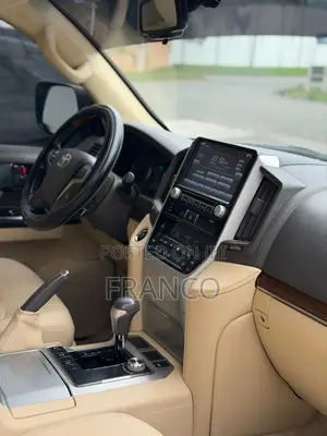 Toyota Land Cruiser 4.5 V8 TD 2017 White