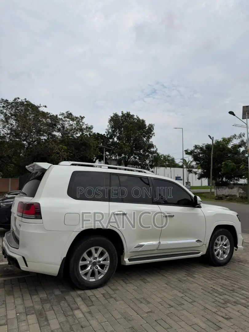 Toyota Land Cruiser 4.5 V8 TD 2017 White