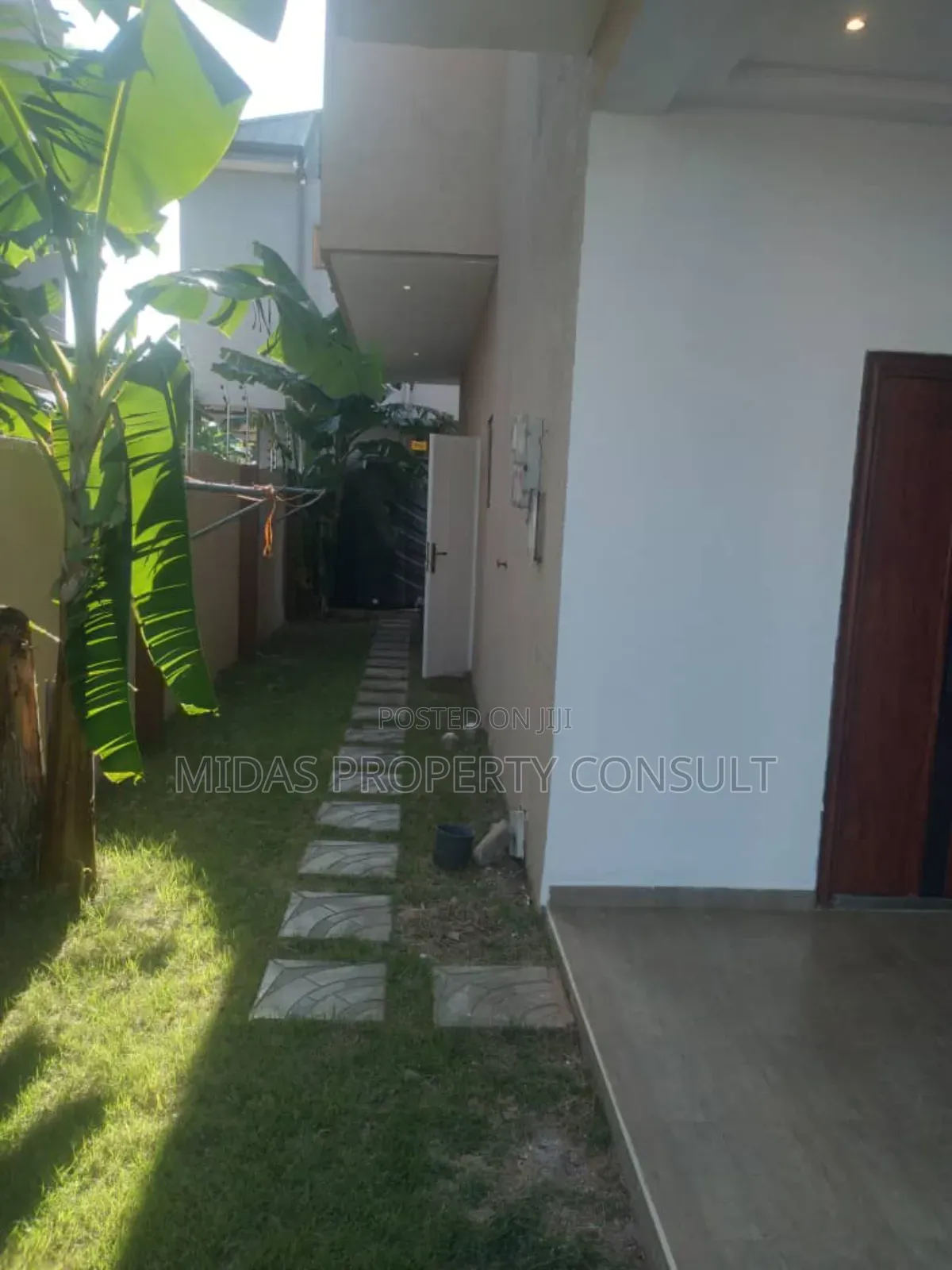 3bdrm House in Oyarifa for sale