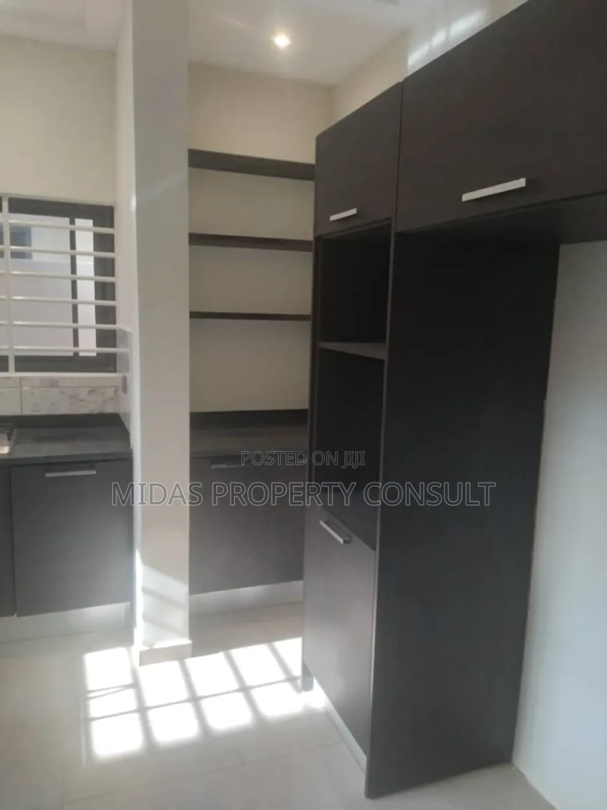 3bdrm House in Oyarifa for sale