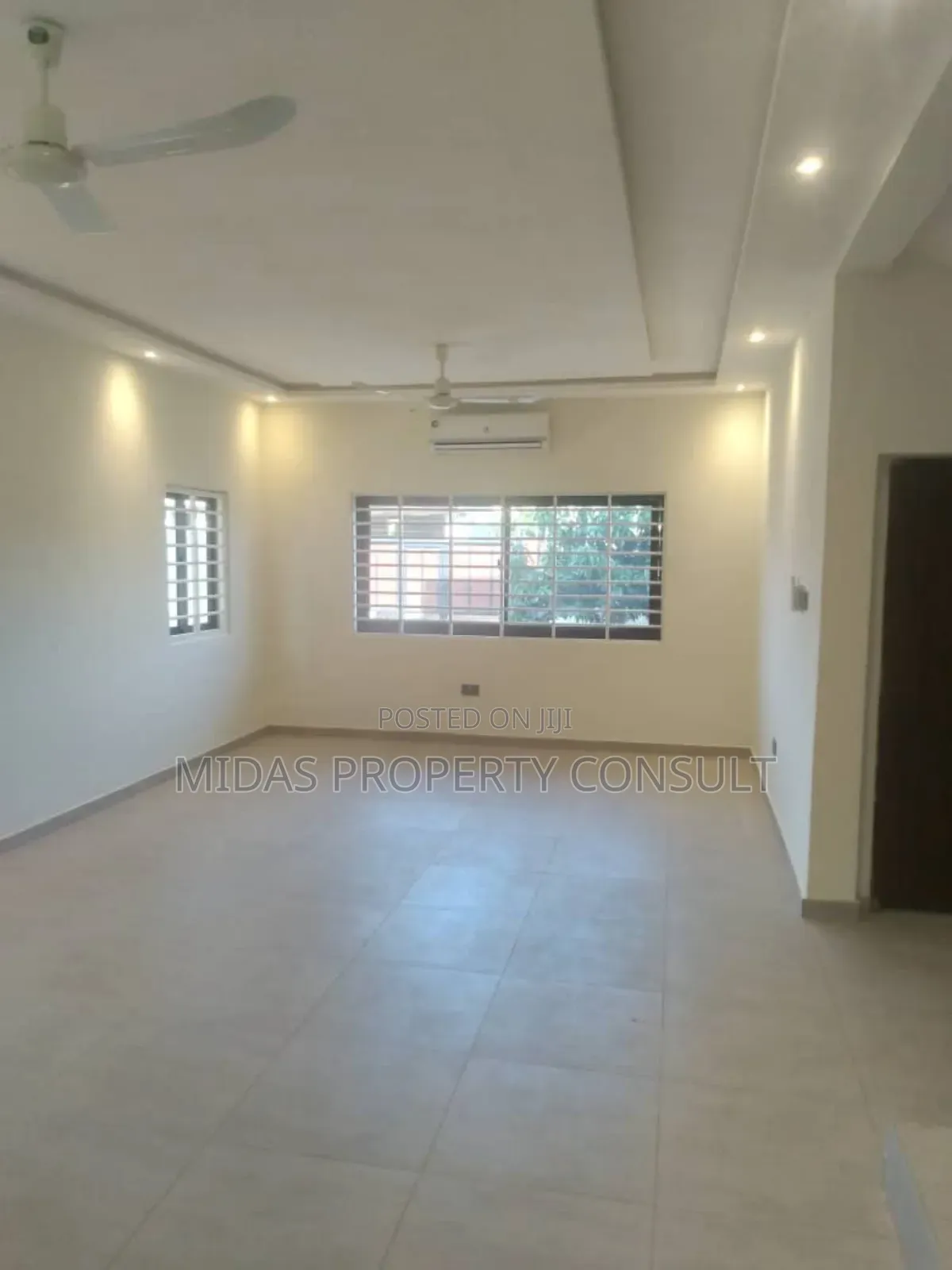 3bdrm House in Oyarifa for sale