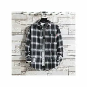 Casual Plaid
Long-Sleeved Shirt