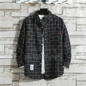 Casual Plaid
Long-Sleeved Shirt