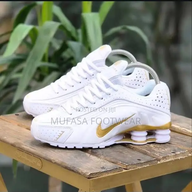 Nike Shox Cl Premium White-Metallic Gold Men’S