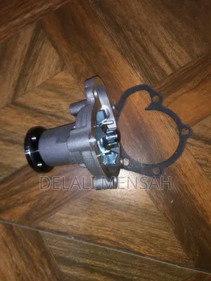 Water Pump for 3g83 Engine Fits Nissan Otti, Pajero Mini, Minica,Toppo